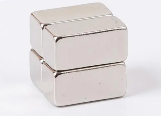 分析釹鐵硼磁性材料高溫退磁原因及解決方案