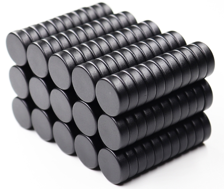 鋁鎳鈷磁鐵特點